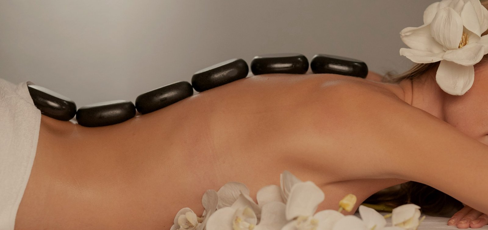 Massage oils, towels and candles at Priya Spa Wellness Gurgaon