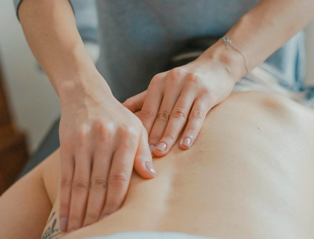 Swedish Massage at Priya Spa Wellness Sector 47 Gurgaon